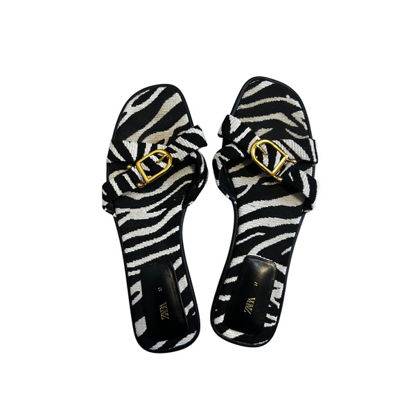 ZARA Women Zebra Print Slide Sandals Square Toe Flat Buckle Slip On Shoes 6.5/37 - Picture 3 of 3